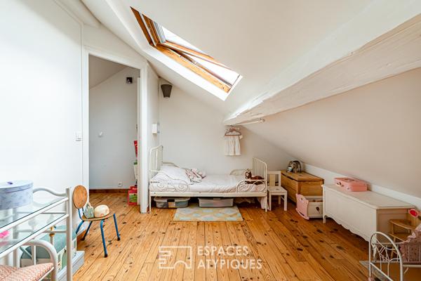 Esprit maison pour ce duplex en dernier étage d’une maison de 1870