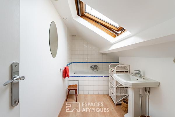 Esprit maison pour ce duplex en dernier étage d’une maison de 1870