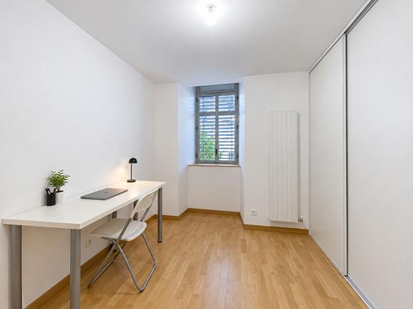 Appartement T4 de 93 m² avec ascenseur dans le centre ville d'Yssingeaux