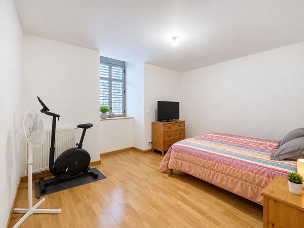 Appartement T4 de 93 m² avec ascenseur dans le centre ville d'Yssingeaux