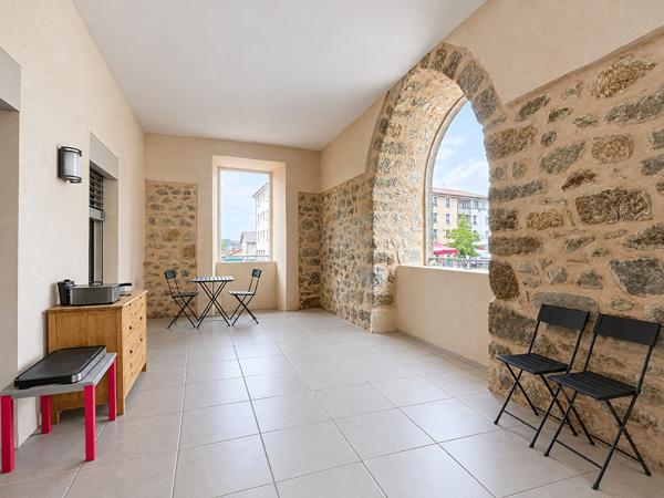 Appartement T4 de 93 m² avec ascenseur dans le centre ville d'Yssingeaux