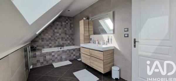 Maison à vendre 6 pièces 151 m² Armentières-en-Brie