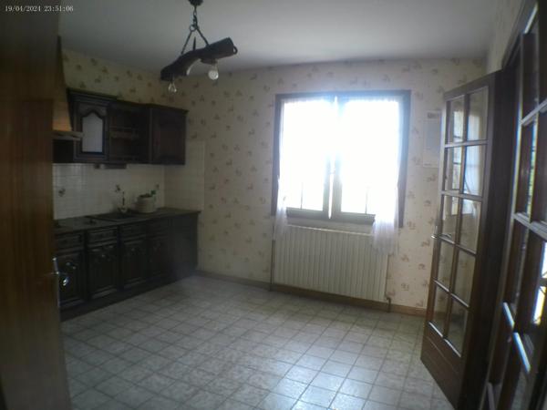 CHATEAUBERNARD A Vendre Maison en Pierre