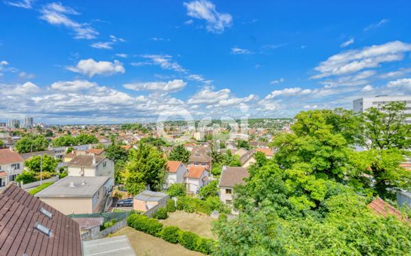 Appartement à vendre    3 pièces • 95 m2 Villemomble