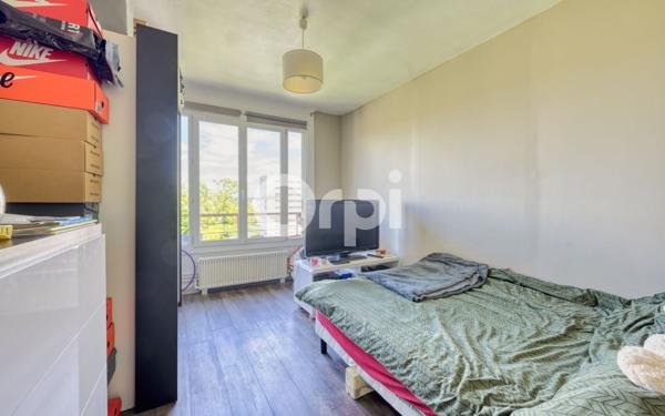 Appartement à vendre    3 pièces • 95 m2 Villemomble