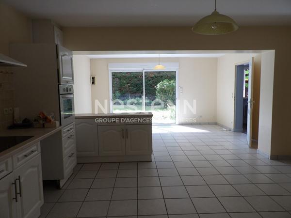 Maison composée de deux logements en un !! dans un Quartier calme et à deux pas du centre ville de LA FLECHE