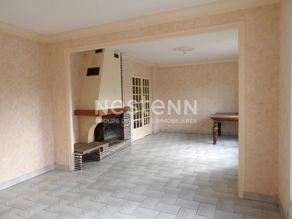 Maison composée de deux logements en un !! dans un Quartier calme et à deux pas du centre ville de LA FLECHE