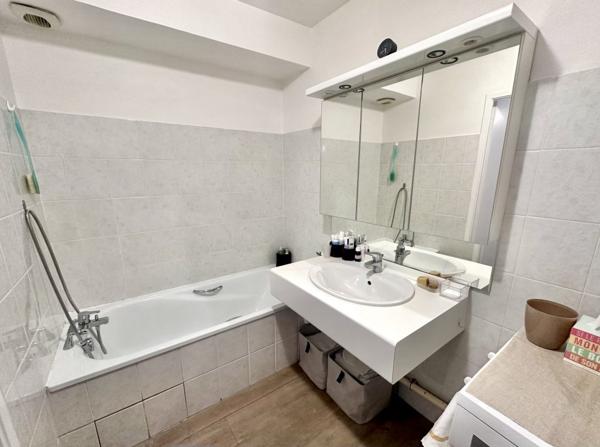 Annecy centre - F3 VIDE - 68m²