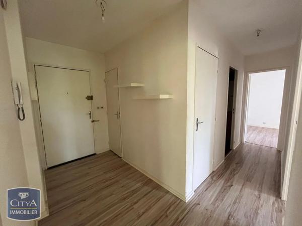 Appartement à louer 3 pièces 62.95m² Limoges (87000)