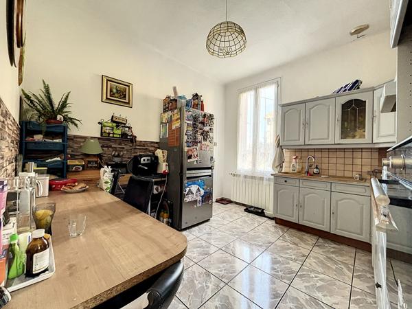 Maison Orange 7 pièce(s) d'environ 186 m2