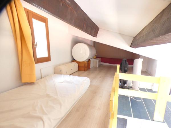 Pinède. Appartement 2 pièces mezzanine