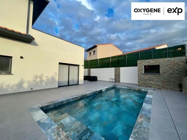 Maison avec piscine dans lotissement calme
