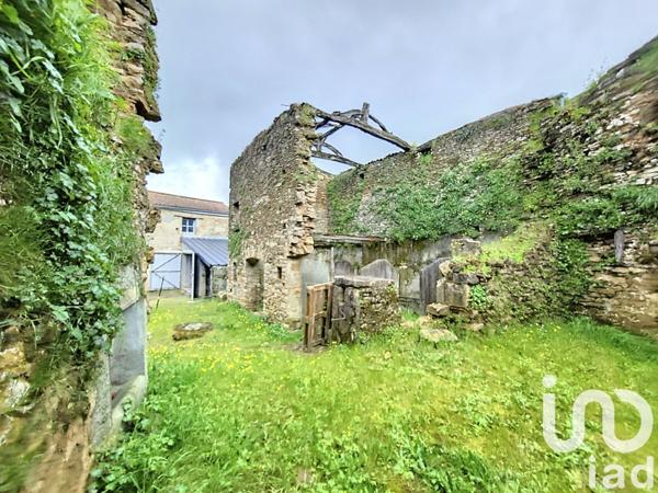 Maison de village 6 pièces de 200 m² à Chantonnay (85110)