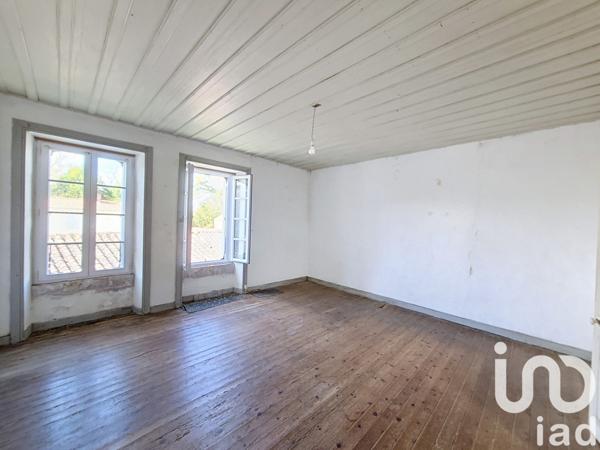 Maison de village 6 pièces de 200 m² à Chantonnay (85110)