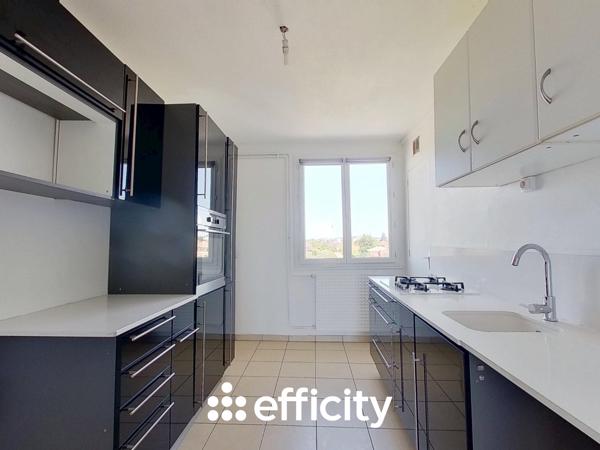 Appartement
         4 pièces
        - 72 m² Exclusivité 174 000 € *