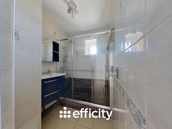 Appartement
         4 pièces
        - 72 m² Exclusivité 174 000 € *