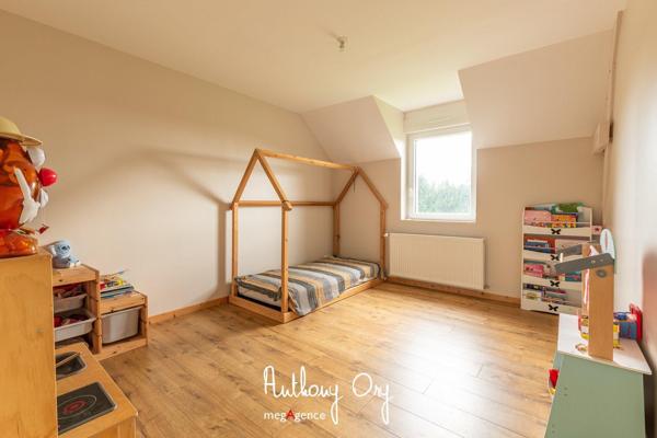 Maison à VIRE NORMANDIE, 14500 - 7 pièces 185m²