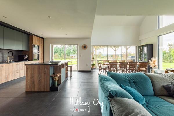 Maison à VIRE NORMANDIE, 14500 - 7 pièces 185m²