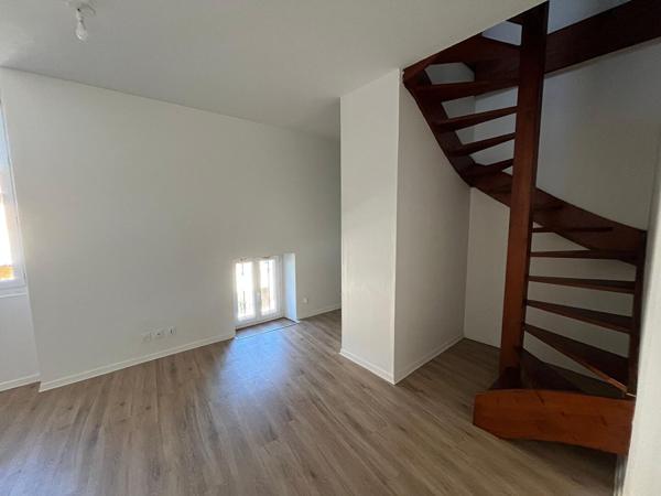 DAX , Appartement, 2 pièces, 39 m² 490 € CC / mois - Réf : D562-106403