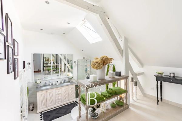 Senlis, Maison 4 Chambres -  248 m² à vendre
