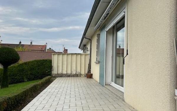 Maison à vendre    3 pièces • 64 m2 Isle