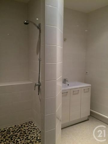 Appartement T3 à vendre  3 pièces - 141,55 m 2   PAU  - 64