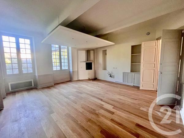 Appartement T3 à vendre  3 pièces - 141,55 m 2   PAU  - 64