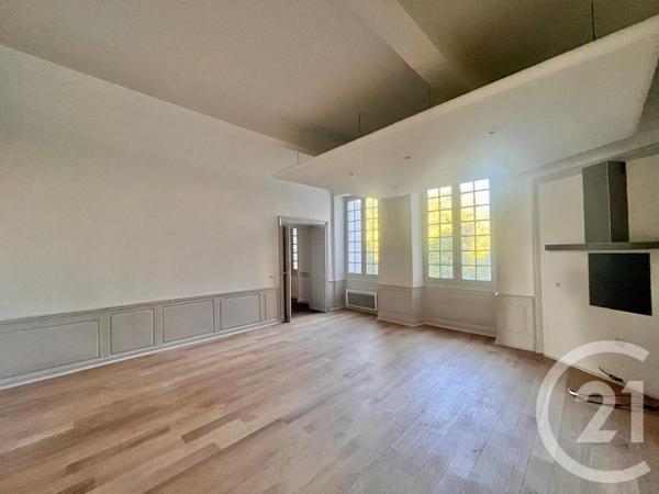 Appartement T3 à vendre  3 pièces - 141,55 m 2   PAU  - 64