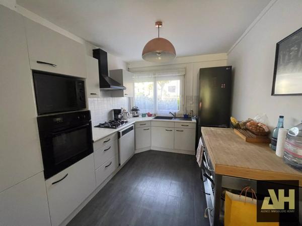 EXCLUSIVITE - MAISON - PROX RIVES DE LA PENFELD - 4 CHAMBRES ET 1 BUREAU - JARDIN CLOS - GARAGE