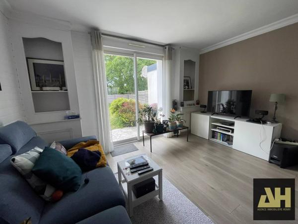 EXCLUSIVITE - MAISON - PROX RIVES DE LA PENFELD - 4 CHAMBRES ET 1 BUREAU - JARDIN CLOS - GARAGE