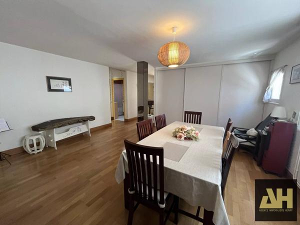 BREST -ST MARTIN - DUPLEX AVEC ESPACE PROFESSIONNEL INDÉPENDANT- PAS DE COPROPRIÉTÉ