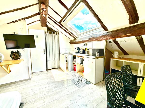 A VENDRE : IMMEUBLE DE RAPPORT EN PLEIN COEUR D'AX-LES-THERMES