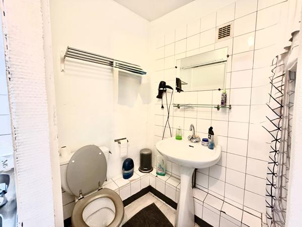 A VENDRE : IMMEUBLE DE RAPPORT EN PLEIN COEUR D'AX-LES-THERMES