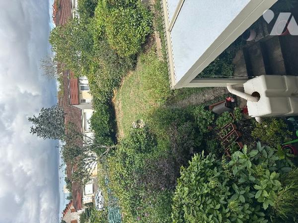 Maison à vendre à VICHY, avec jardin et garage