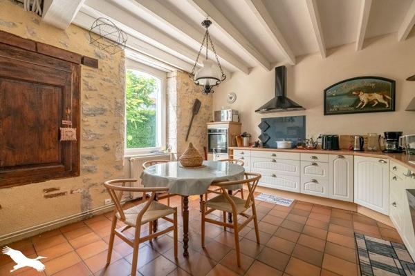 Maison à vendre |  Marsac-sur-l'Isle |  6 pièces | 218 m²