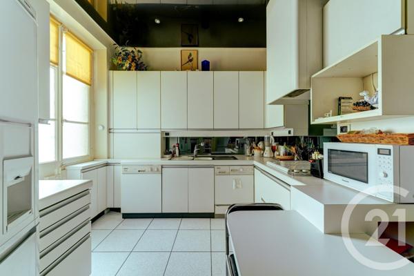 Appartement F6 à vendre  6 pièces - 197,74 m2 LYON - 69006