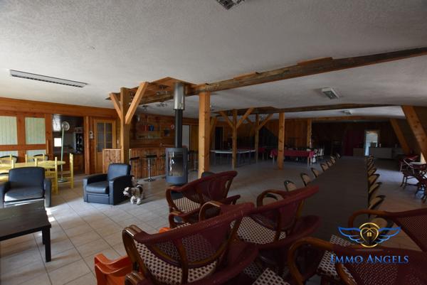 Rare à la vente – Domaine touristique clé en main sur 5000 m² de terrain.