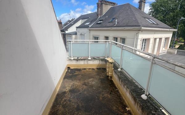 Maison à vendre    6 pièces • 218 m2 Saint-Quentin