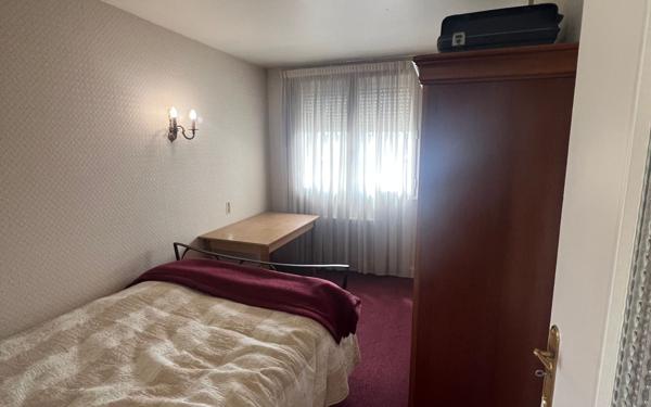 Maison à vendre    6 pièces • 218 m2 Saint-Quentin