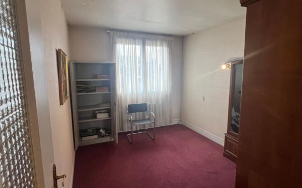 Maison à vendre    6 pièces • 218 m2 Saint-Quentin