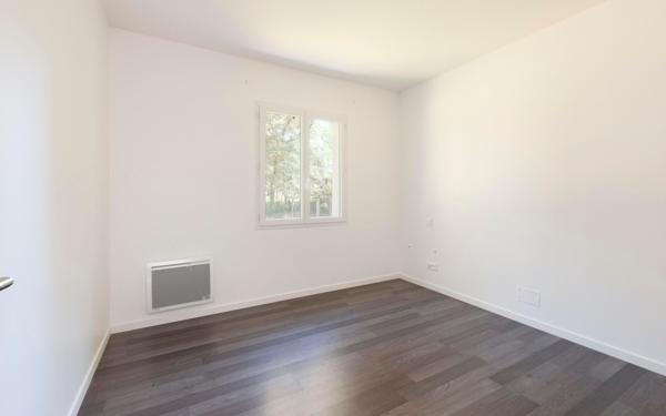 Maison à vendre    5 pièces •  Saint-Avit