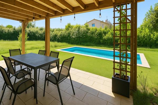 Maison familiale à Saint Nauphary 82370 -T 6 110 m2 avec piscine