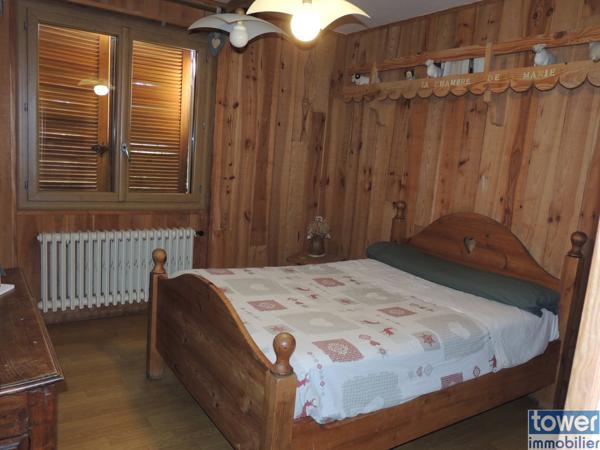 Ancienne boulangerie avec maison attenante.