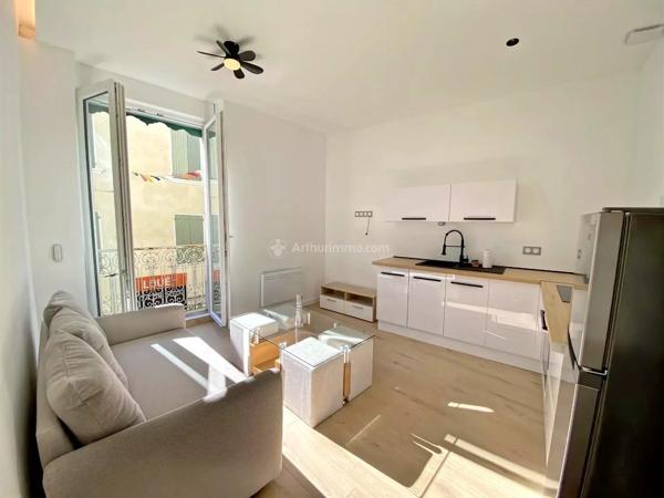 Location                                                      Appartement
                        
                     2 pièces                      32 m2                     à Saint-Vallier