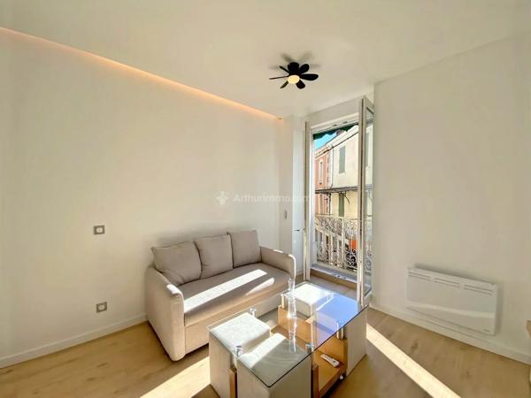 Location                                                      Appartement
                        
                     2 pièces                      32 m2                     à Saint-Vallier