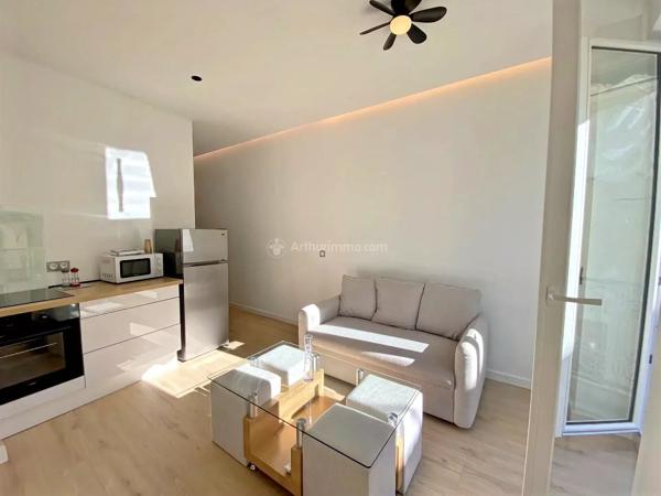 Location                                                      Appartement
                        
                     2 pièces                      32 m2                     à Saint-Vallier