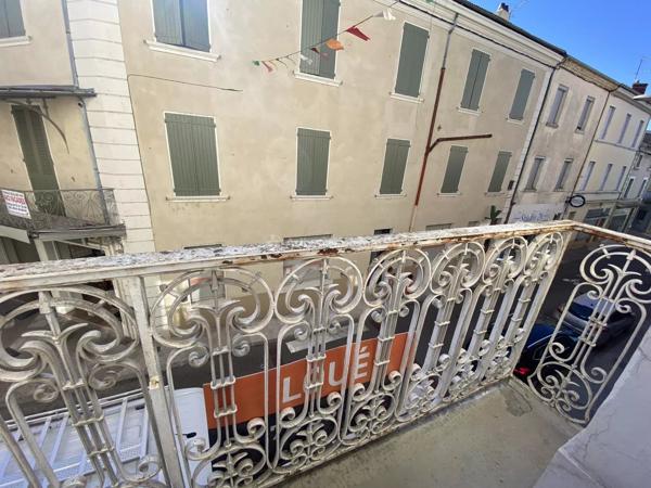 Location                                                      Appartement
                        
                     2 pièces                      32 m2                     à Saint-Vallier