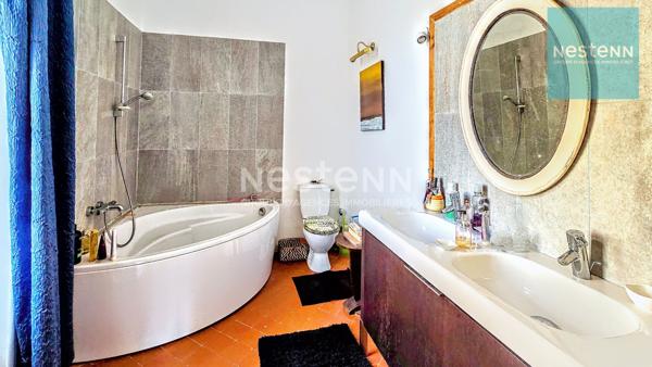 MAISON BOURGEOISE DE 319 M2 AVEC REMISE