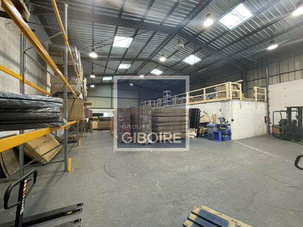 Local d'activites 546 m² à louer CARQUEFOU (réf : 44.019033)