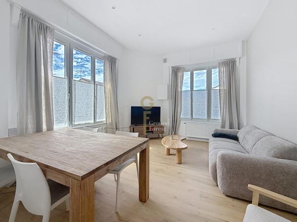 Adorable maison atypique de 92 m2, 2 grandes chambres poss. 3, terrasse parisienne.